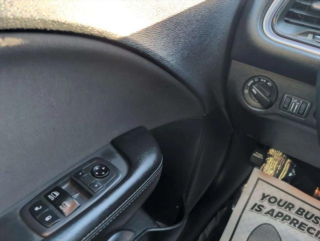 2019 Dodge Challenger SXT AWD