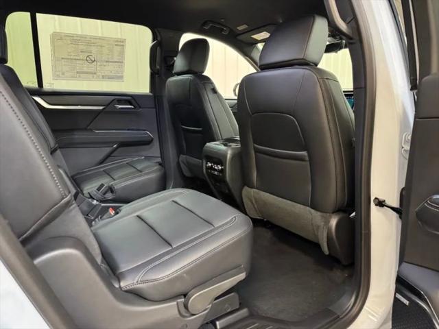 2026 GMC Acadia Elevation FWD