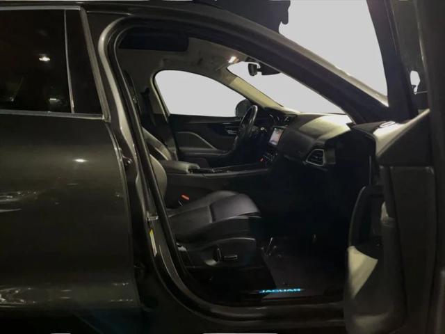 2019 Jaguar F-PACE 25t Premium