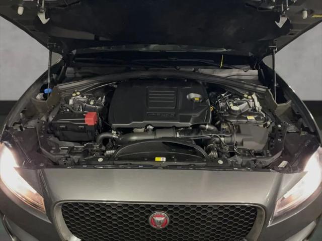 2019 Jaguar F-PACE 25t Premium