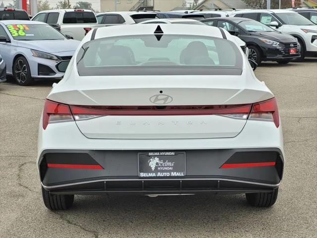 2026 Hyundai Elantra SE