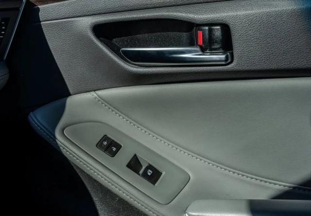 2020 Toyota Avalon XLE