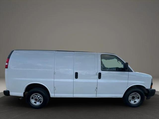 2022 GMC Savana Cargo RWD 2500 Regular Wheelbase Work Van