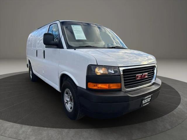 2022 GMC Savana Cargo RWD 2500 Regular Wheelbase Work Van