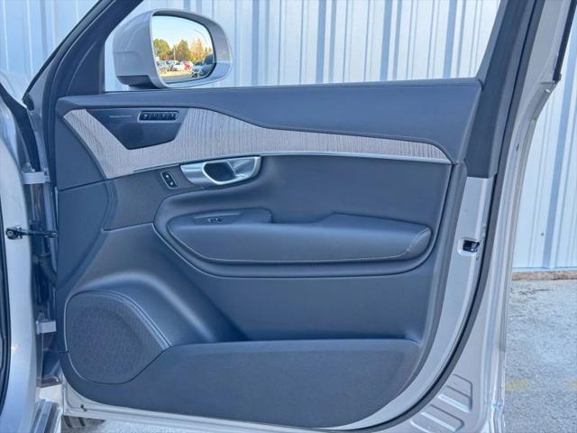2024 Volvo XC90 B6 Ultimate Bright Theme 7-Seater