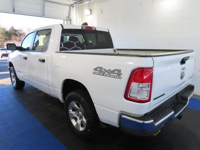 2023 Ram 1500 Big Horn Crew Cab 4x4 5'7" Box