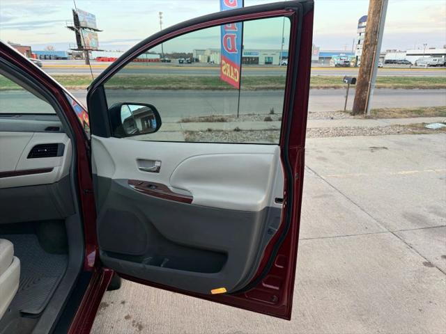 2011 Toyota Sienna XLE