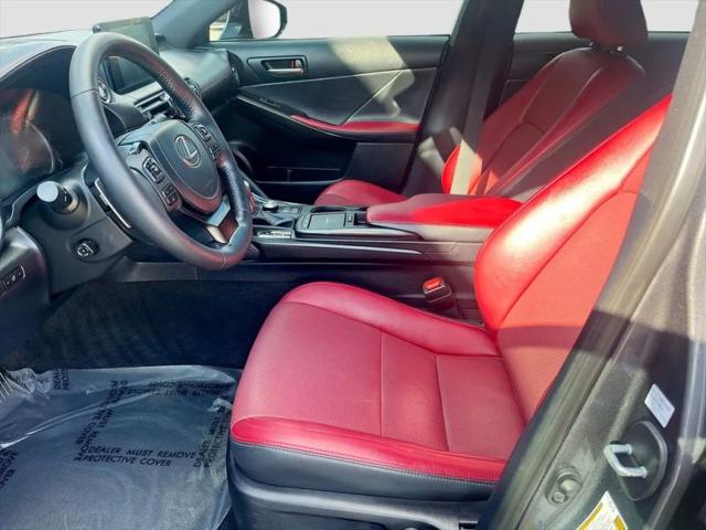 2023 Lexus IS 300 300