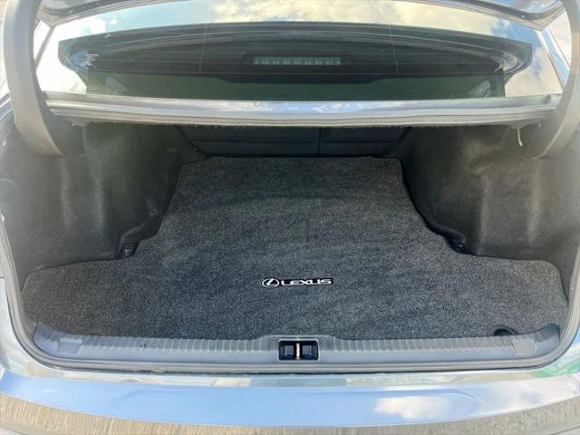 2023 Lexus IS 300 300