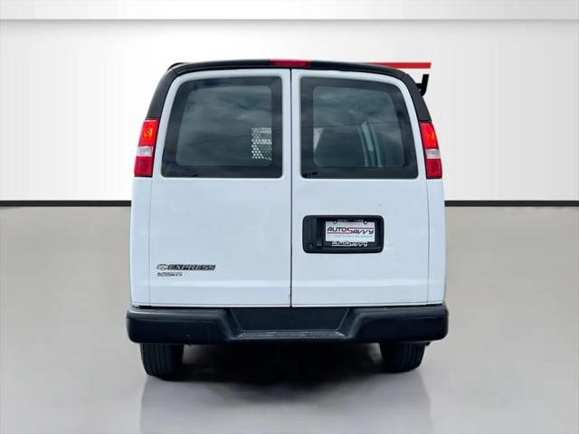 2023 Chevrolet Express Cargo Van RWD 2500 Regular Wheelbase WT