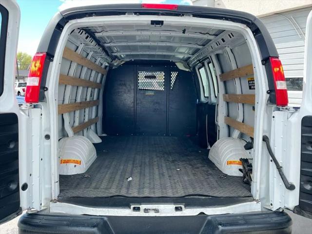 2023 Chevrolet Express Cargo Van RWD 2500 Regular Wheelbase WT