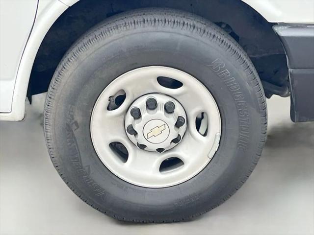2023 Chevrolet Express Cargo Van RWD 2500 Regular Wheelbase WT