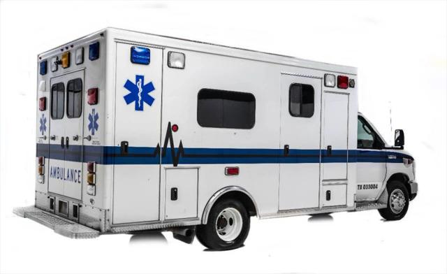 2010 Ford E-450 Cutaway XL