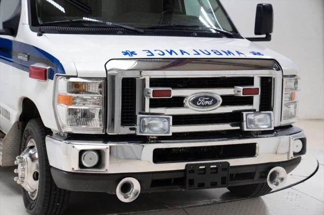 2010 Ford E-450 Cutaway XL