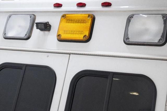 2010 Ford E-450 Cutaway XL
