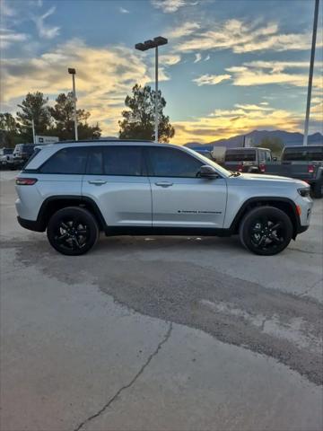2023 Jeep Grand Cherokee Altitude X 4x4