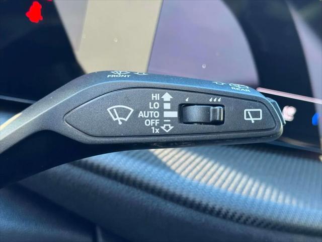 2025 Audi SQ5 Premium Plus TFSI quattro S tronic