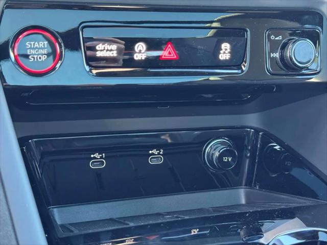 2025 Audi SQ5 Premium Plus TFSI quattro S tronic
