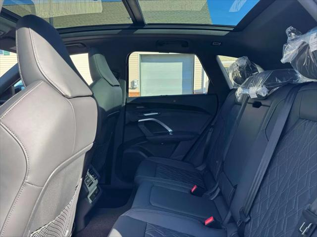2025 Audi SQ5 Premium Plus TFSI quattro S tronic