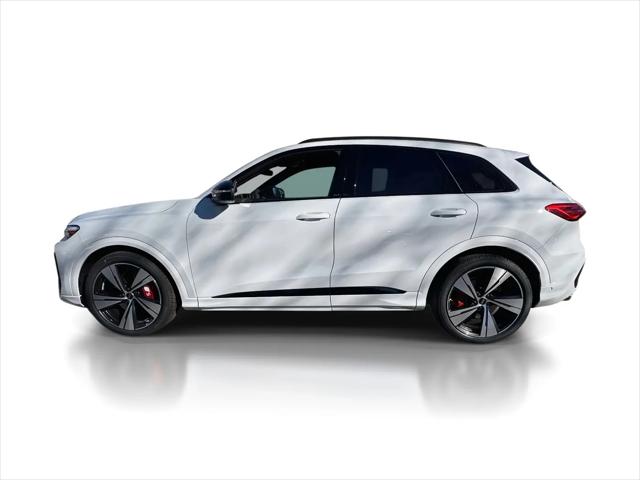 2025 Audi SQ5 Premium Plus TFSI quattro S tronic