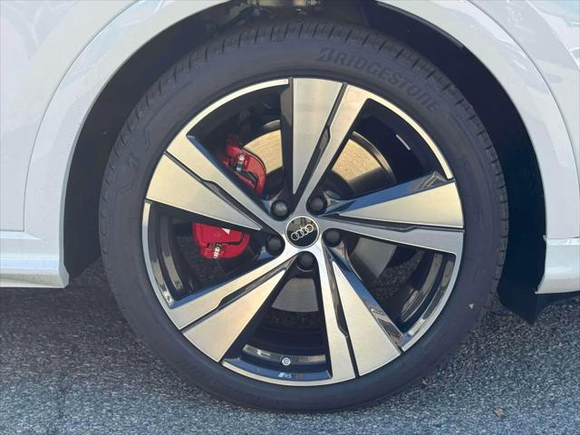2025 Audi SQ5 Premium Plus TFSI quattro S tronic