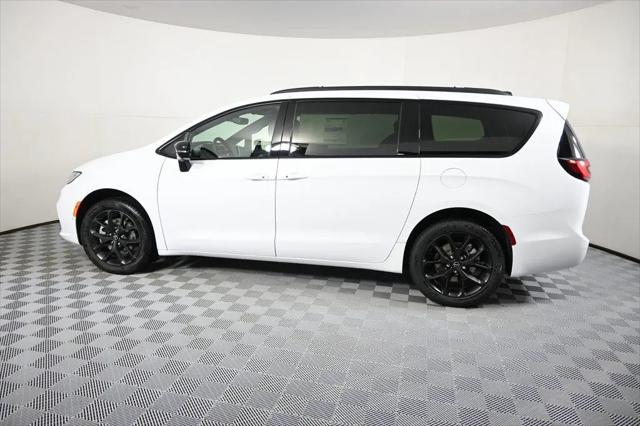 2026 Chrysler Pacifica Limited AWD