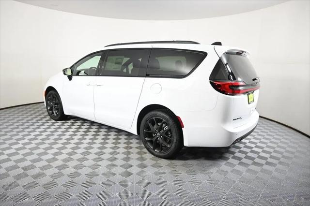 2026 Chrysler Pacifica Limited AWD