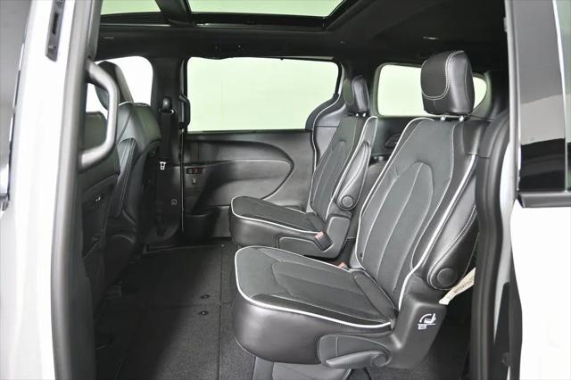 2026 Chrysler Pacifica Limited AWD