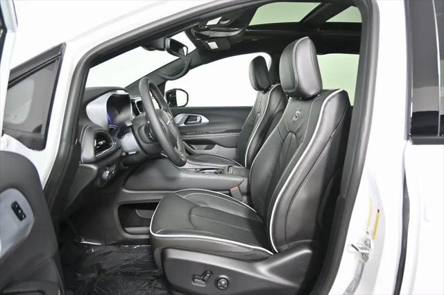2026 Chrysler Pacifica Limited AWD