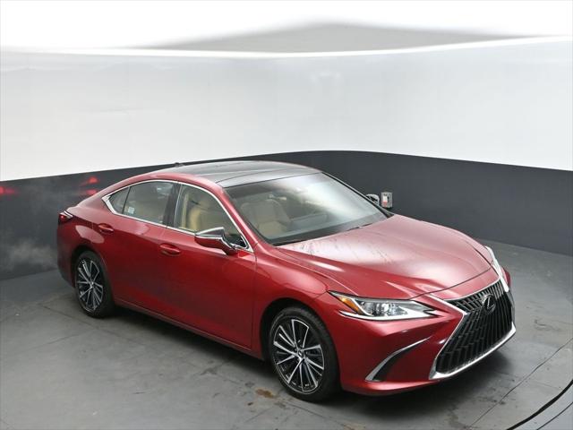 2025 Lexus ES 350's photo