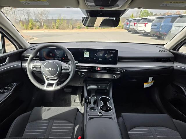 2026 Kia K5 LXS FWD