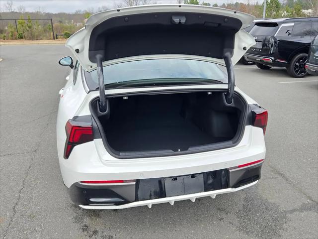 2026 Kia K5 LXS FWD