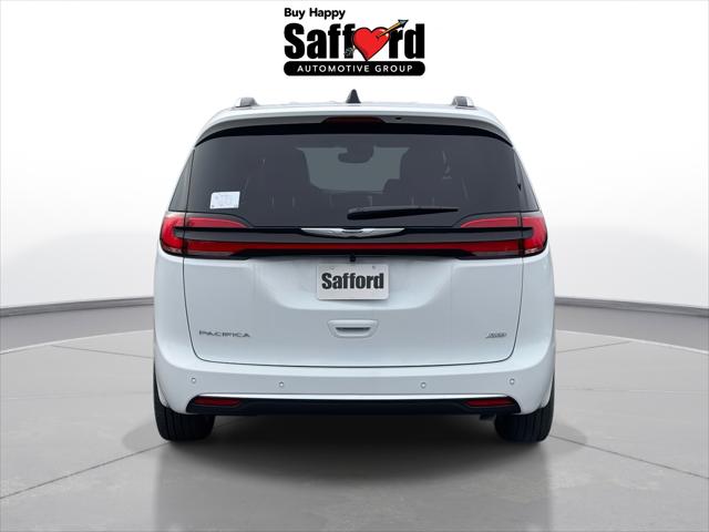 2026 Chrysler Pacifica Pinnacle AWD