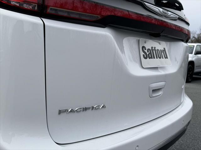 2026 Chrysler Pacifica Pinnacle AWD