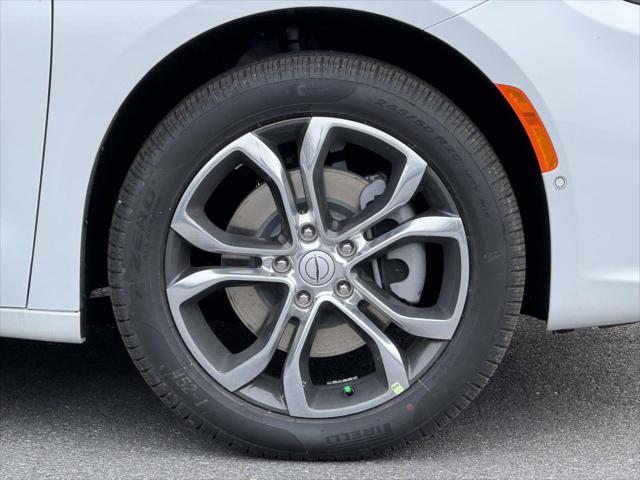 2026 Chrysler Pacifica Pinnacle AWD