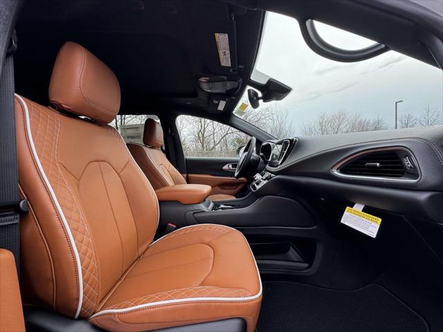 2026 Chrysler Pacifica Pinnacle AWD
