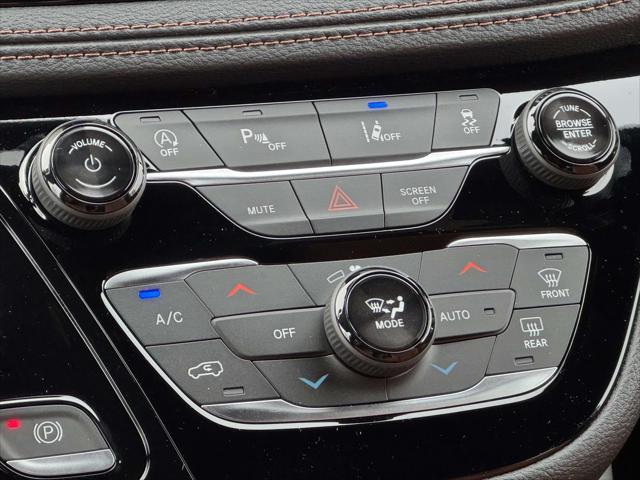 2026 Chrysler Pacifica Pinnacle AWD