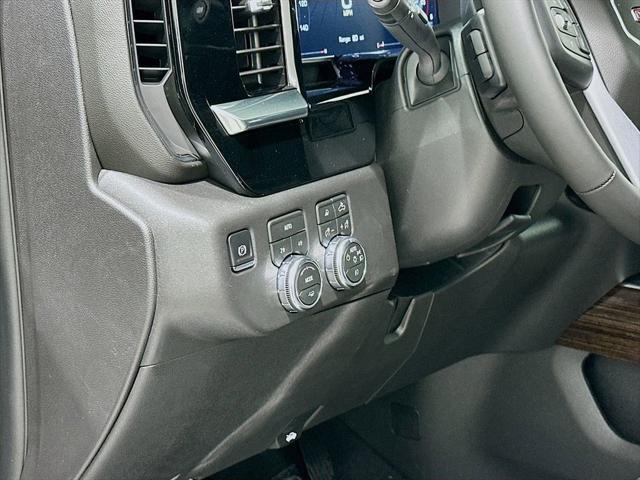 2026 GMC Sierra 1500 Crew Cab, Standard Bed, Elevation, 4WD