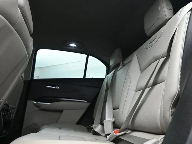 2023 Cadillac XT4 FWD Premium Luxury