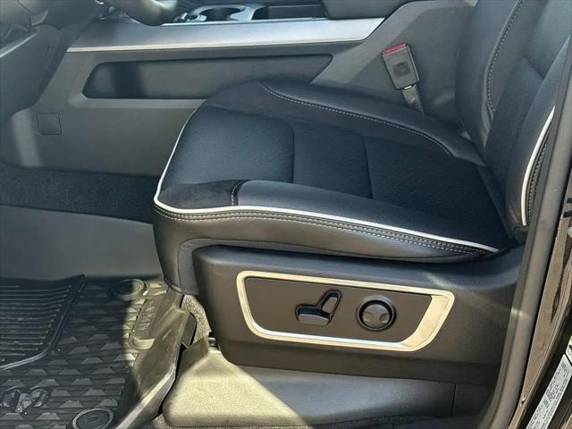 2026 Ram 1500 Laramie Crew Cab 4x4 5'7" Box