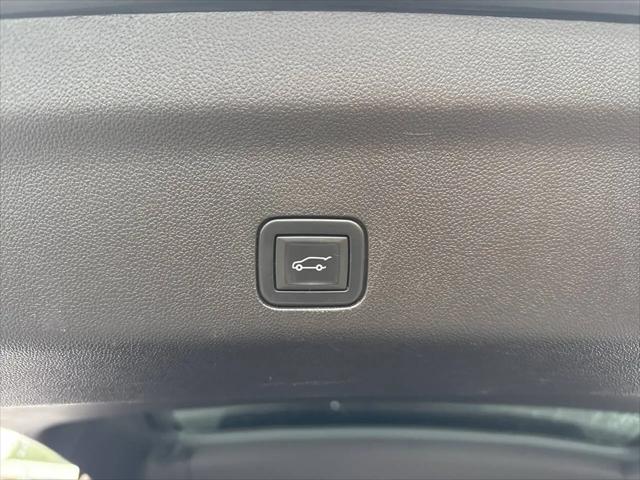 2021 Cadillac Escalade 4WD Sport