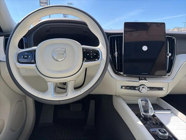 2026 Volvo XC60 B5 Ultra