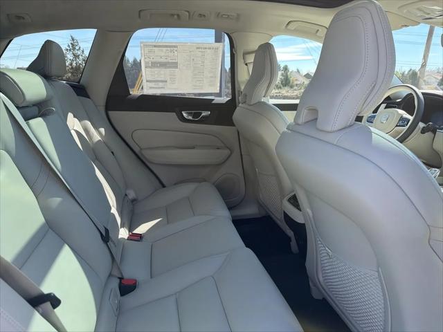 2026 Volvo XC60 B5 Ultra