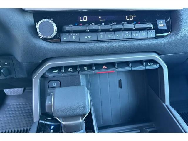2026 Toyota Tundra Limited CrewMax 5.5' Bed