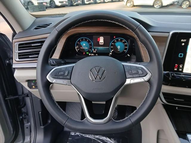 2026 Volkswagen Atlas SE with Technology