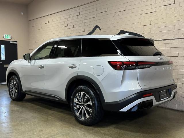 2023 INFINITI QX60 PURE AWD