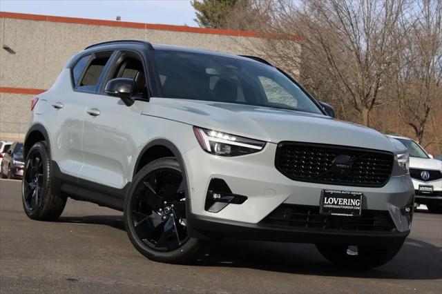 2026 Volvo XC40 Black Edition Ultra, B5 AWD Gas (mild hybrid)