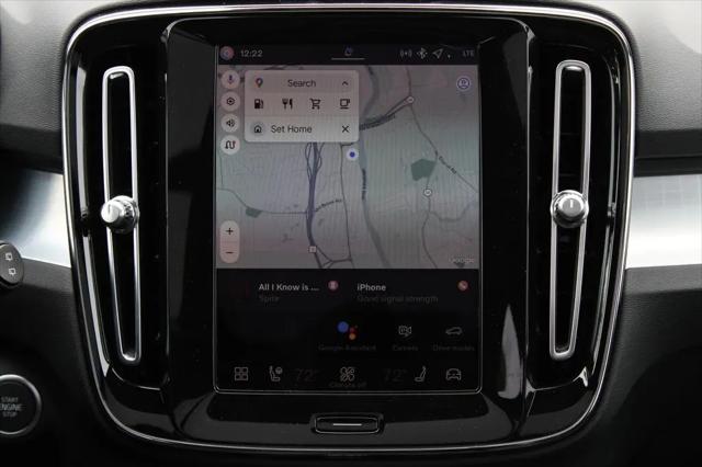 2026 Volvo XC40 Black Edition Ultra, B5 AWD Gas (mild hybrid)