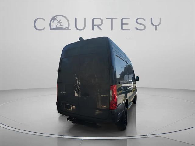 2026 Mercedes-Benz Sprinter 2500 Standard Roof 4-Cyl Diesel HO