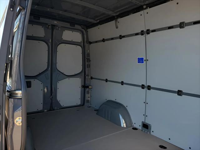 2026 Mercedes-Benz Sprinter 2500 Standard Roof 4-Cyl Diesel